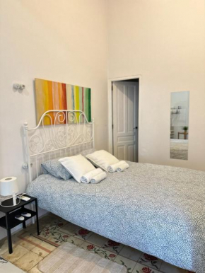 4 - Acogedora habitación junto a Ruzafa con baño privado y aire acondicionado
